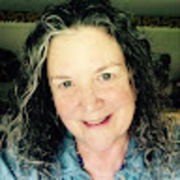 Meet your Posher, Debi - Picture 1 of 1